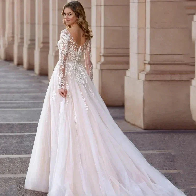 Elegant V-Neck Wedding Dresses Plus Size Lace Long Sleeve Women White Open Back Tulle Bridal Gown Sweep Train Vestidos De Novia (ZD14054)