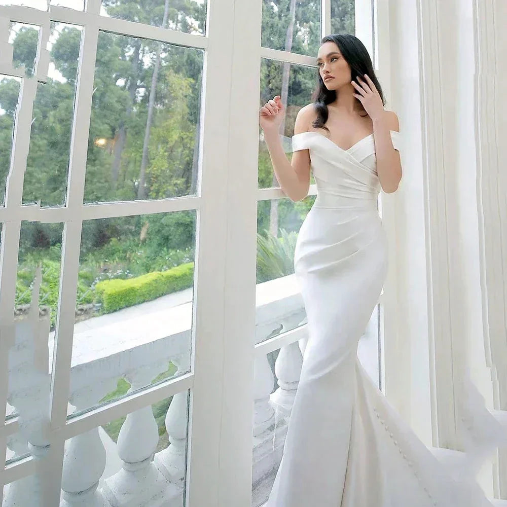 Elegant White Satin Gown with Off the Shoulder Pleated Mermaid Sweep Train Floor-Length Evening Gown for Women vestidos de novia (ZD14208)