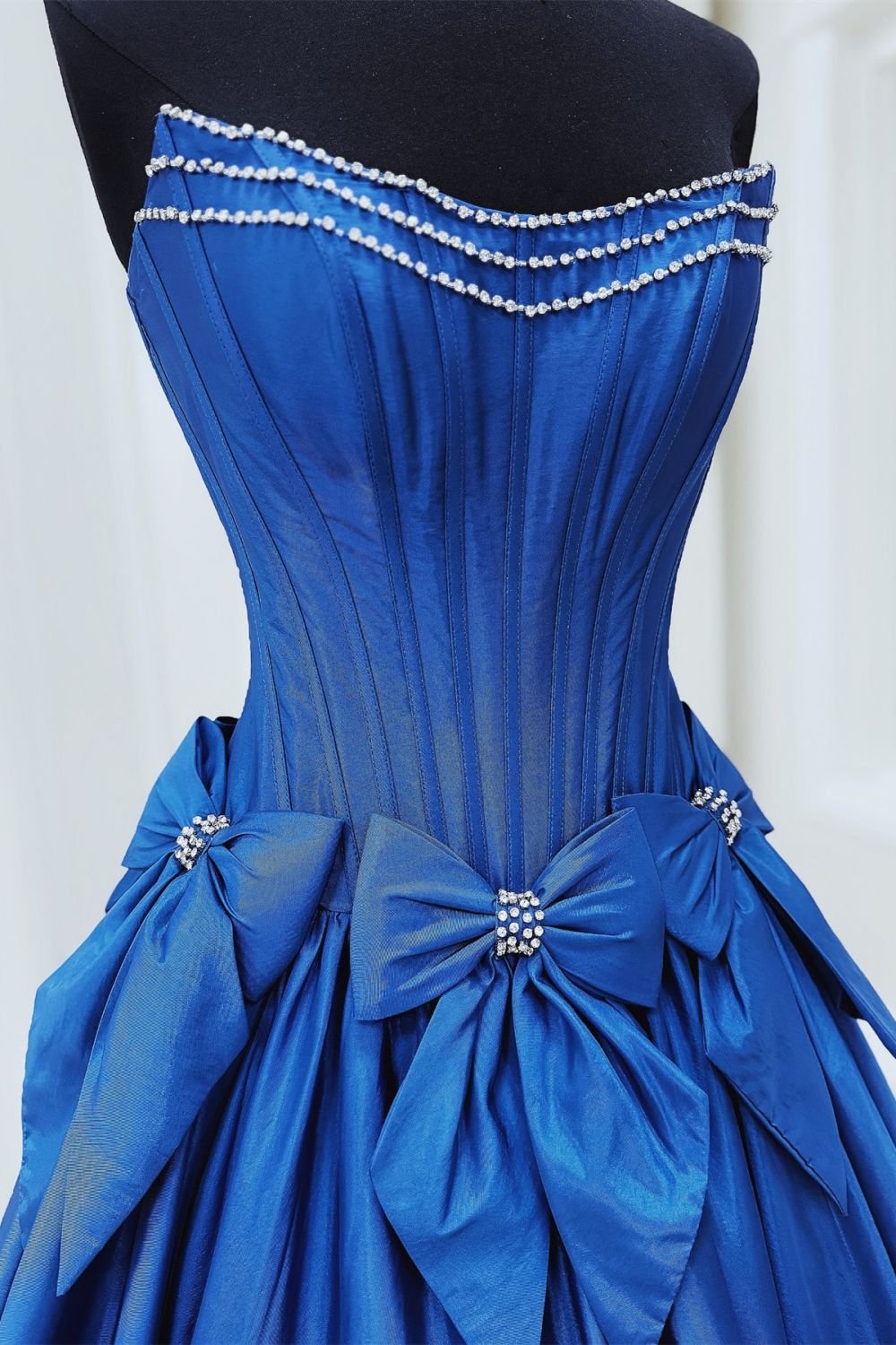 Elegant A-Line Strapless Long Satin Prom Dress with Bowknot