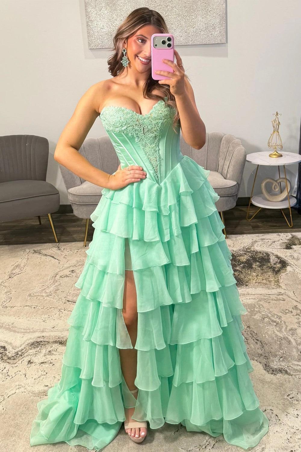 Suzhoufashion Emerald Green Sweetheart Corset Prom Dress With Tiered Ruffles And High Slit Formal Evening Gown