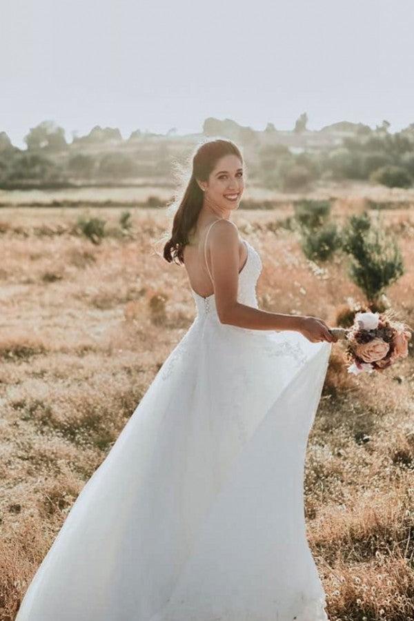 Exquisite Spaghetti Strap Sleeveless A-Line Floor-Length Lace Beach Wedding Dresses