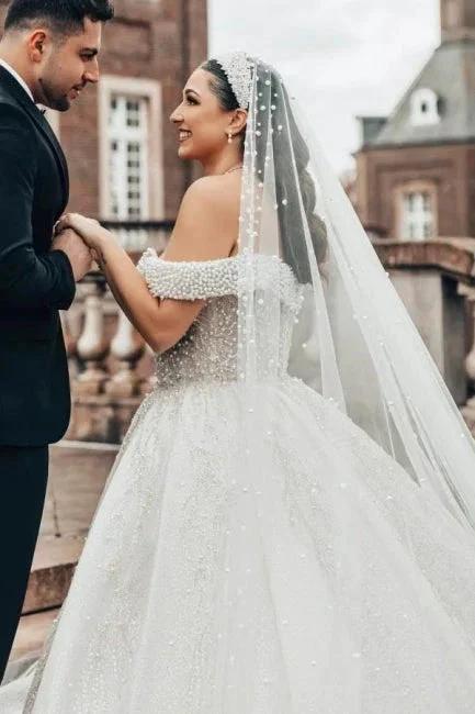 Extravagant Princess Long A-line Off-the-shoulder Glitter Lace Sleeveless Wedding Dresses with Pearls (ZD15635)