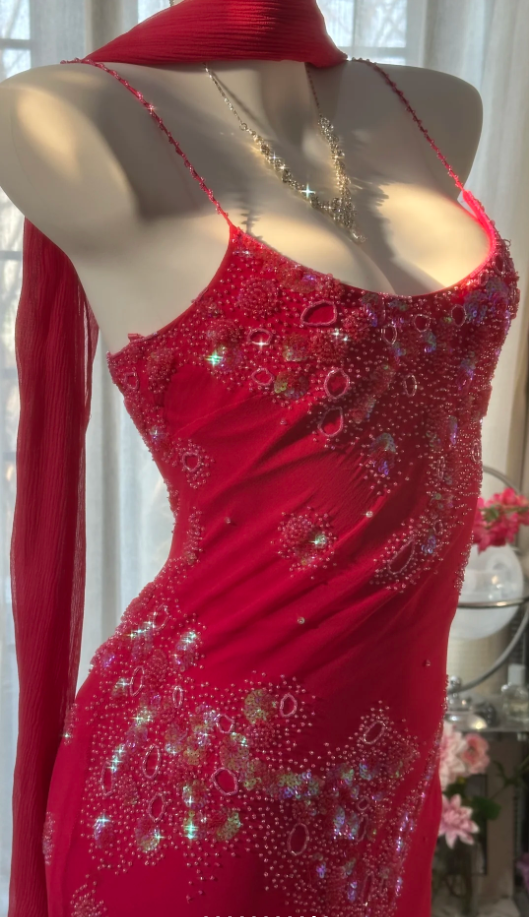 Pretty Red Spaghetti Straps Chiffon Beaded Mermaid Evening Dress Long Birthday Party Dress Prom Gown - View 5 | VelvetHem