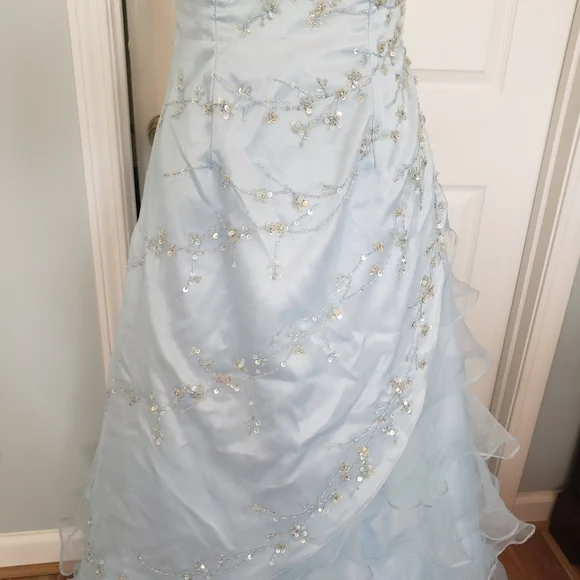 Elegant Light Blue Tulle Sequins Beaded Evening Dress Layered A Line Party Prom Dress - View 9 | VelvetHem