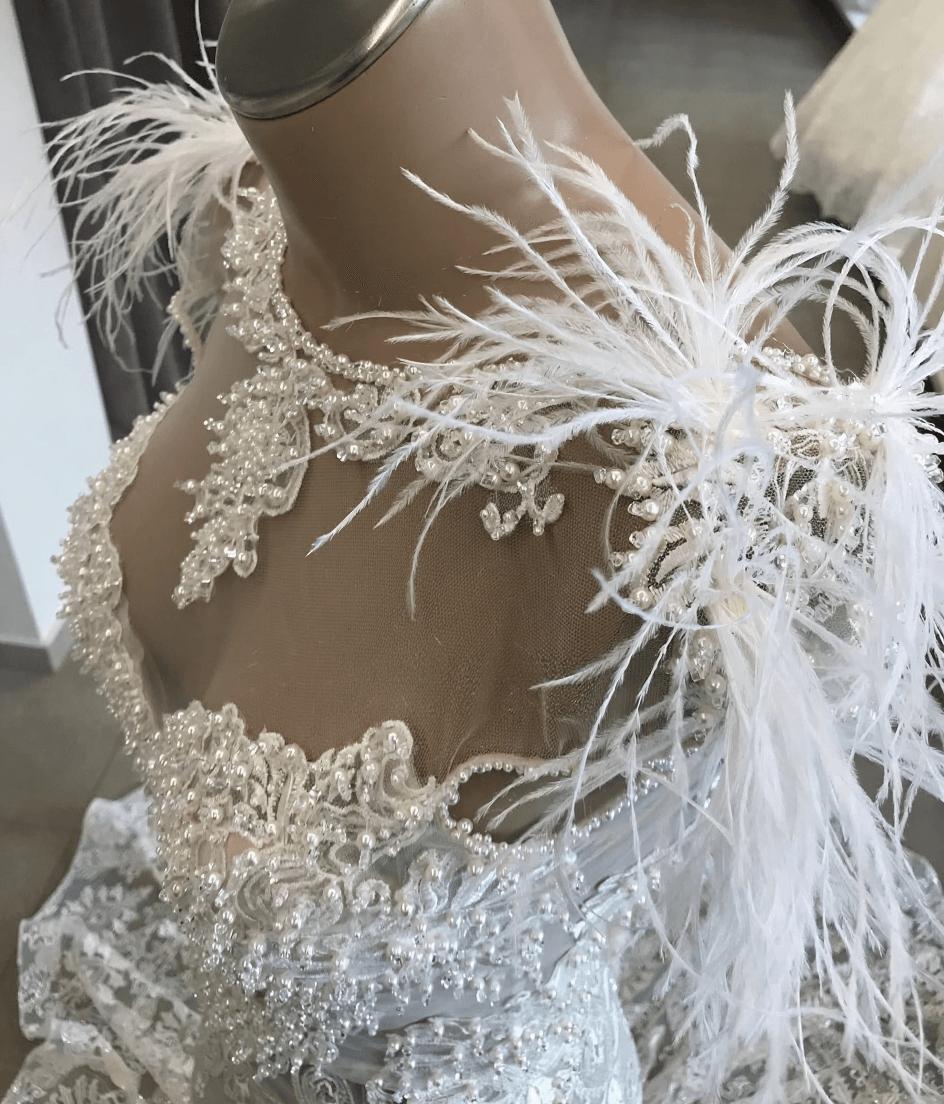 Feather Bateau Wonderful Mermaid Appliques Beach Wedding Dresses