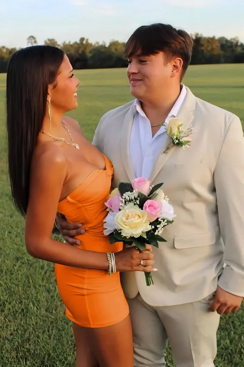 Fitted Sheath Sweetheart Yellow Short Homecoming Dress with Keyhole