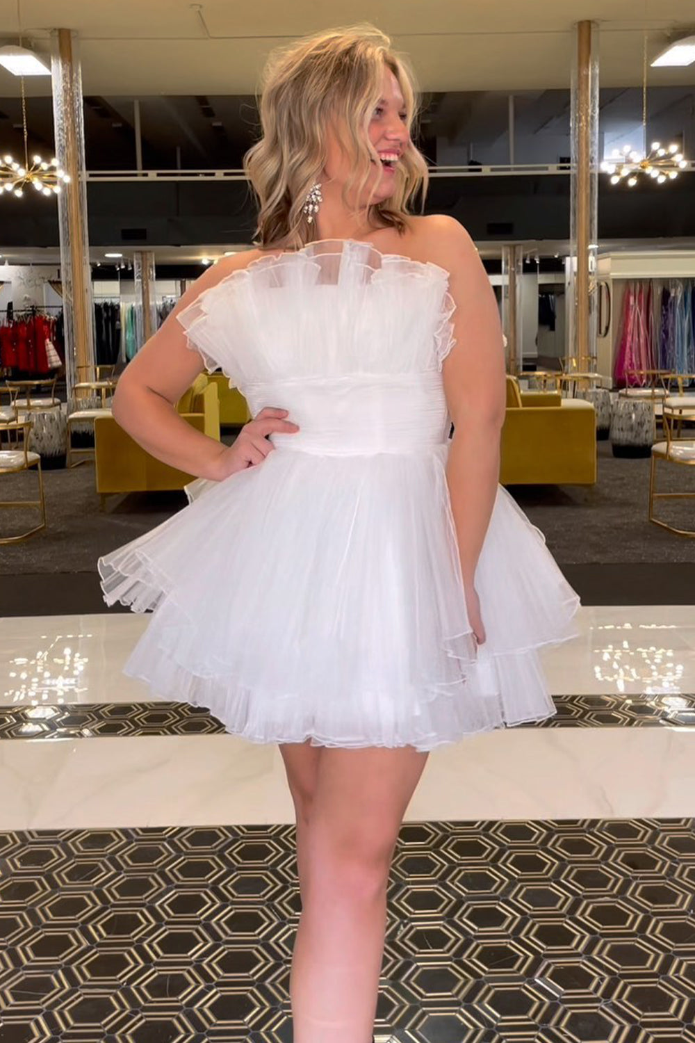 Fluffy Blue Homecoming Dresses A-Line Strapless Ruffled Short Cocktail Dresses