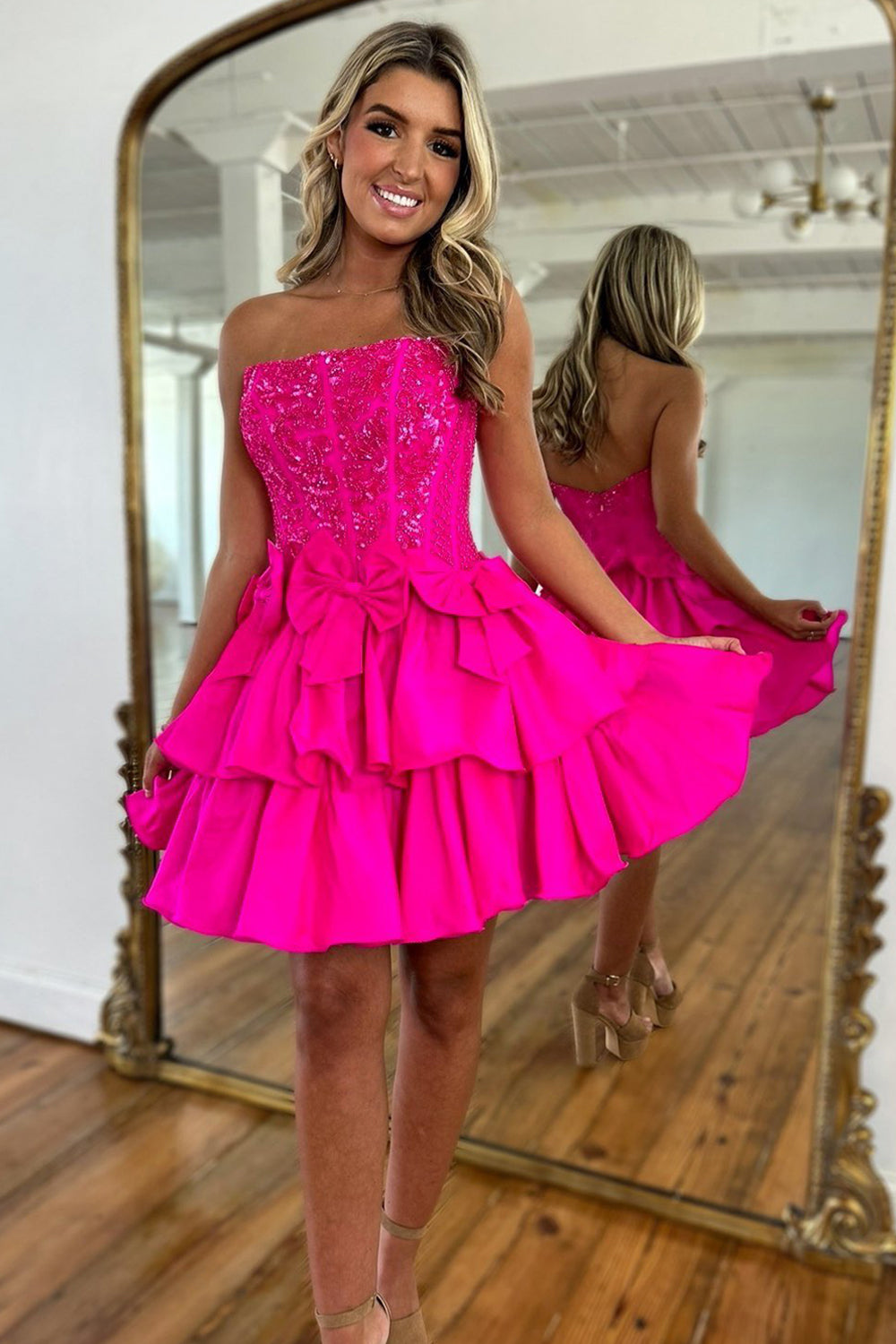 Fluffy Fuchsia Homecoming Dresses Tight Short Cocktail Dresses with Ruffles