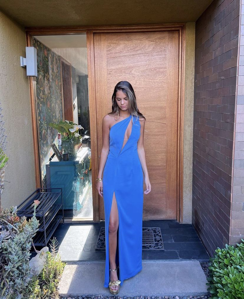 Chic Blue Sheath/Column Prom Dress With Split - VelvetHem
