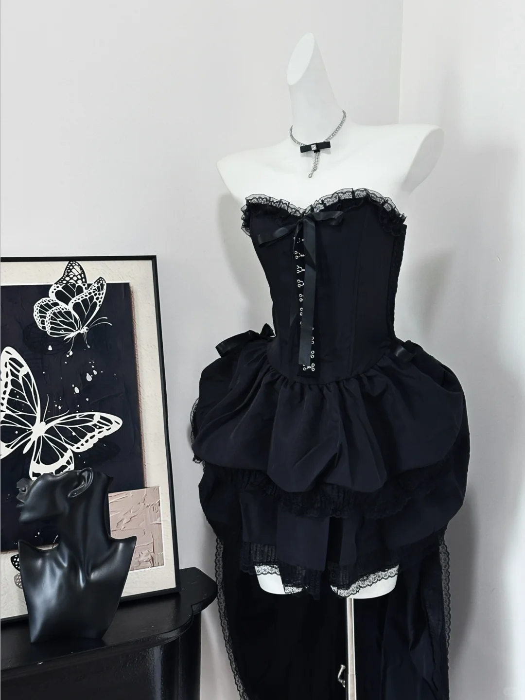 Charming Black Strapless A Line Layered Short Birthday Outfits Graduation Homecoming Dress - View 3 | VelvetHem