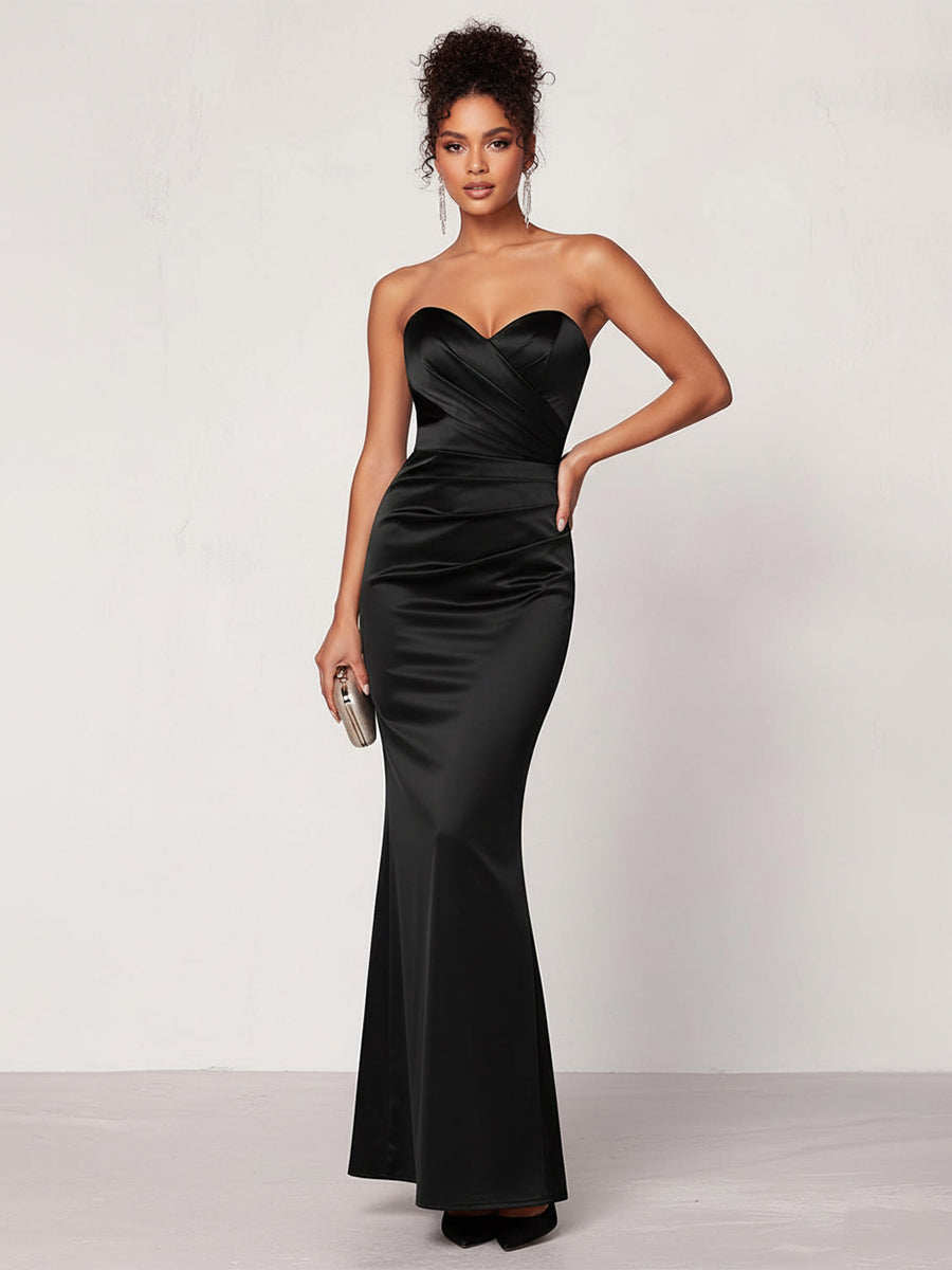 Glamorous Ruched Bodice Mermaid Formal Gown - VelvetHem