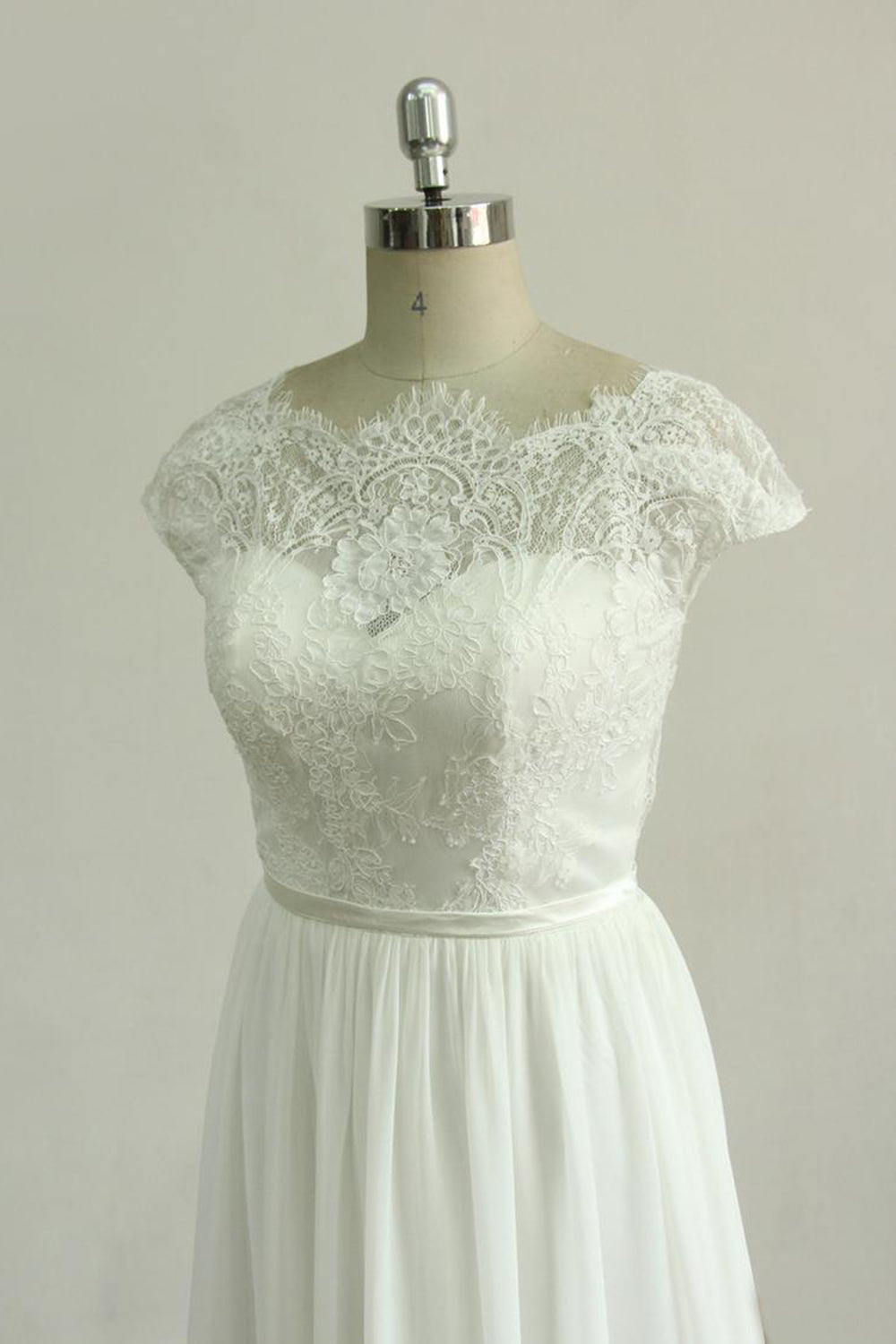 Gorgeous Appliques Chiffon Wedding Dress | White Shortsleeves A-line Bridal Gowns