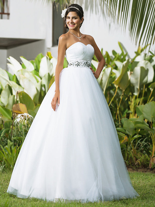 Gorgeous Ball Gown Wedding Dress Sweetheart Tulle Sleeveless Bridal Gowns Open Back On Sale