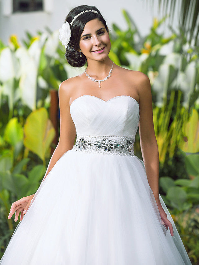 Gorgeous Ball Gown Wedding Dress Sweetheart Tulle Sleeveless Bridal Gowns Open Back On Sale