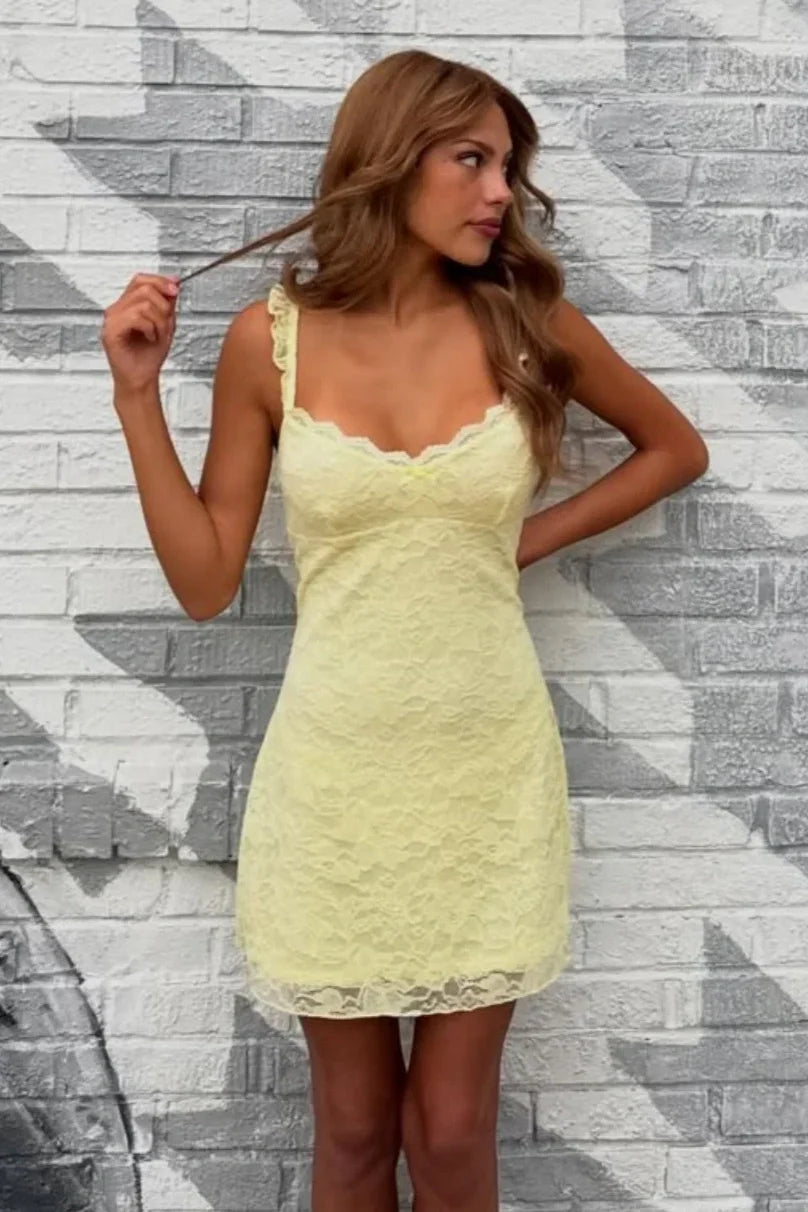 Gorgeous A Line Sweetheart Ivory Lace Short Homecoming Dress with Bowknot