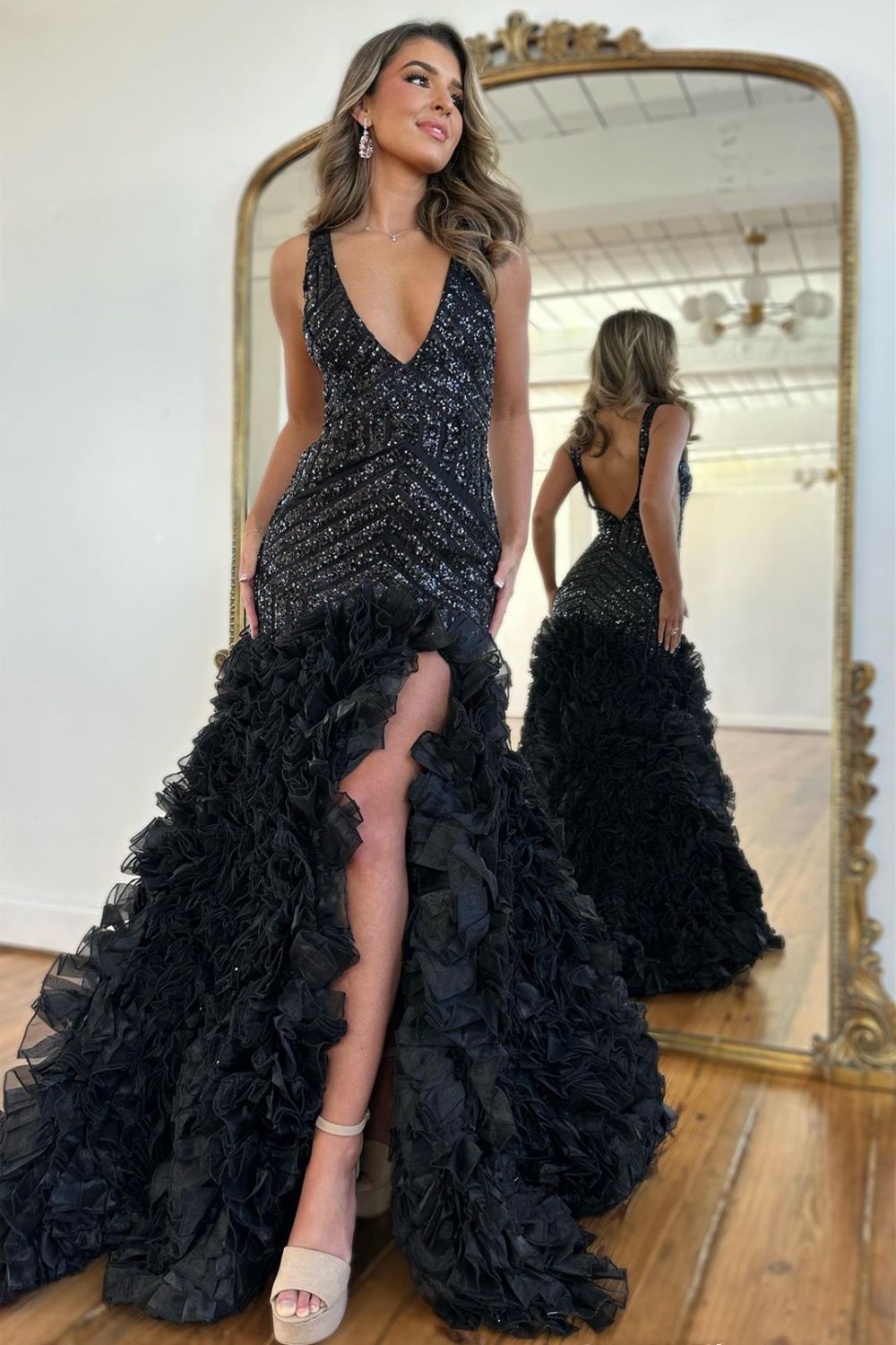 Gorgeous Black Mermaid V-Neck Long Sequin Prom Dress With Ruffles - VelvetHem
