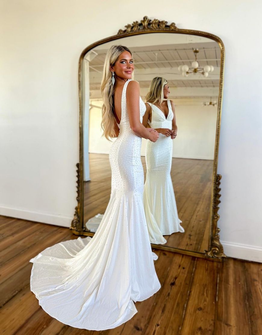 Gorgeous Mermaid Deep V-Neck Court Train Prom Party Dress - View 6 | VelvetHem