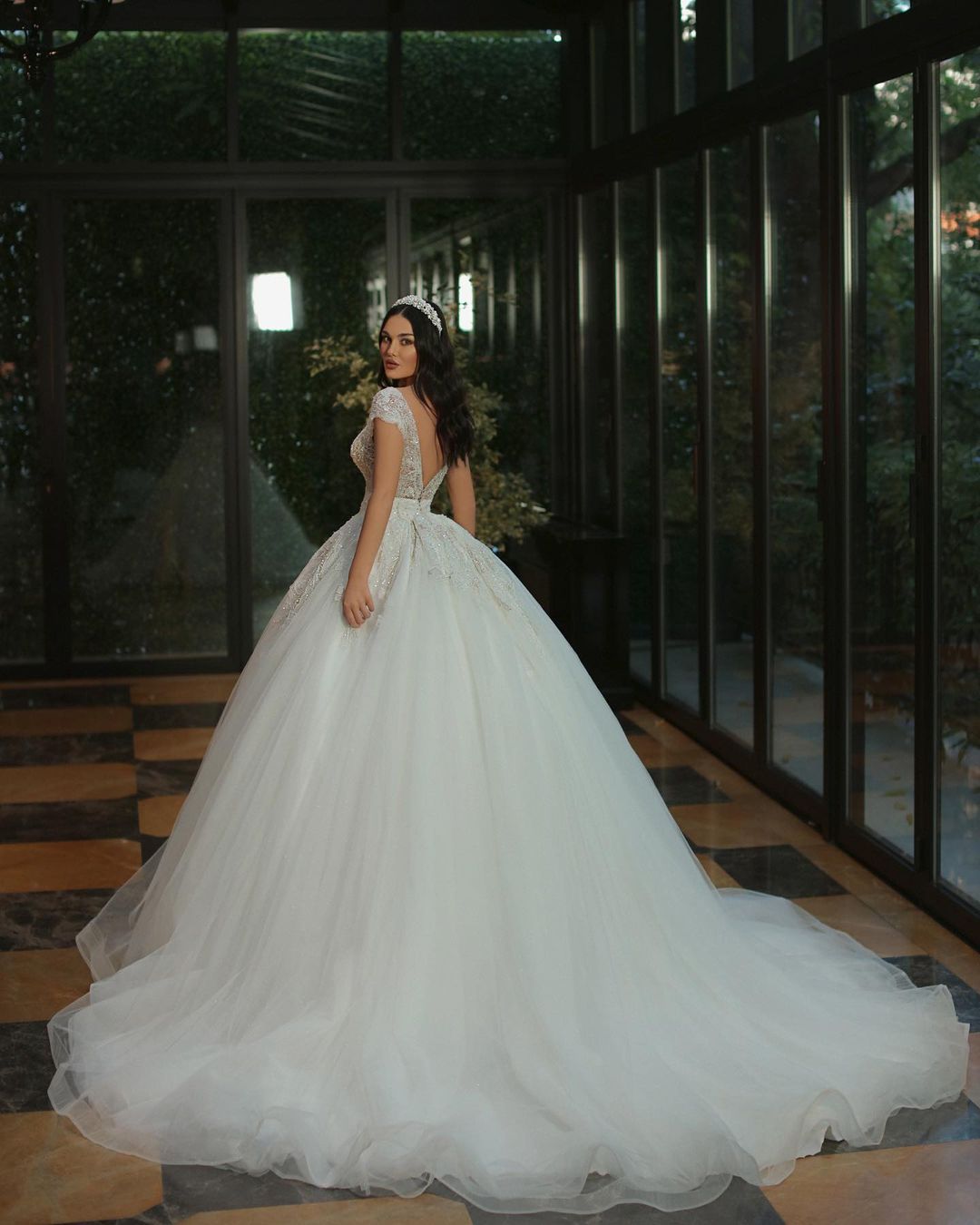 Graceful Off The Shoulder Tulle V Neck Lace A-Line Wedding Dresses
