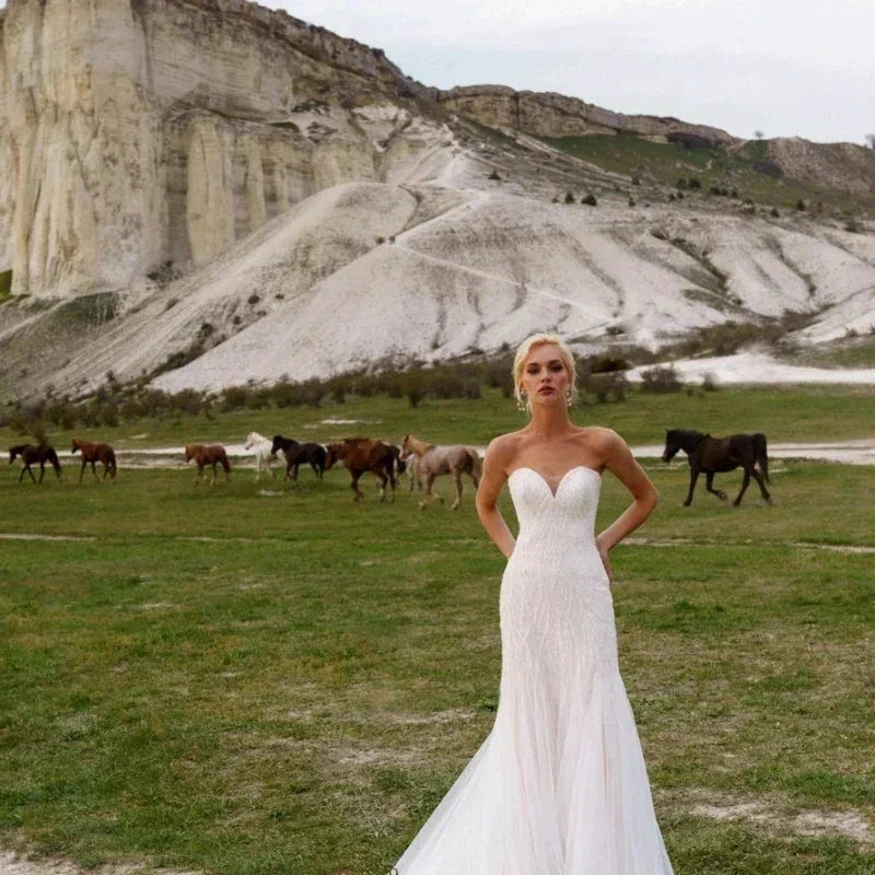 Graceful Sweetheart Wedding Dresses For Women Mermaid Strapless Beach Sequins Bridal Gown Sleeveless Court Train Robe De Mariée (ZD14249)