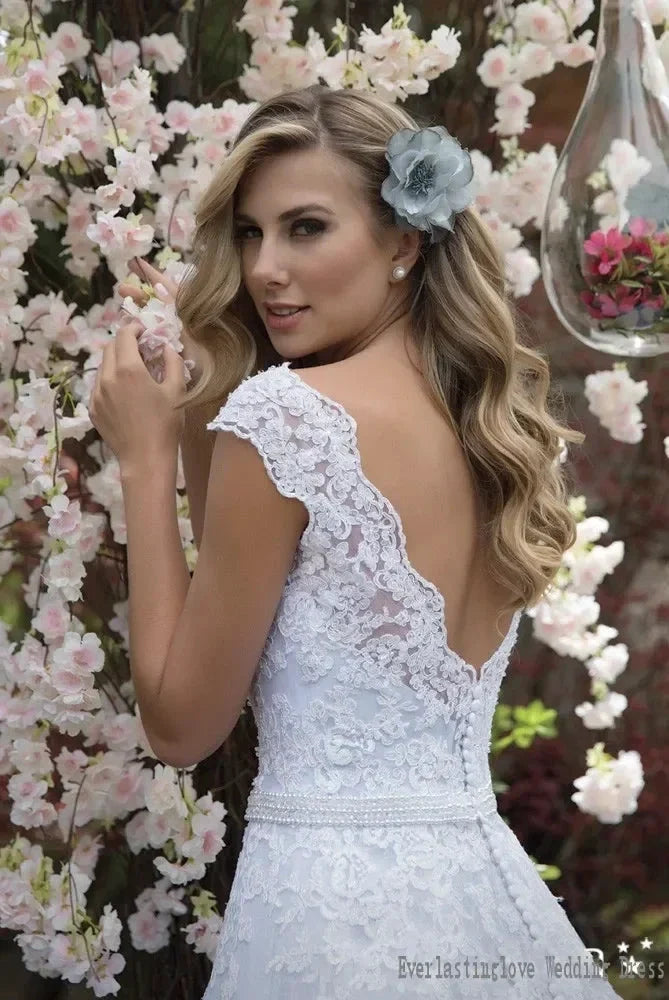 Graceful Tulle & Lace V-neck Neckline A-line Wedding Dresses With Appliques & Beadings Sash Bridal Grown Vestido De (ZD13299)