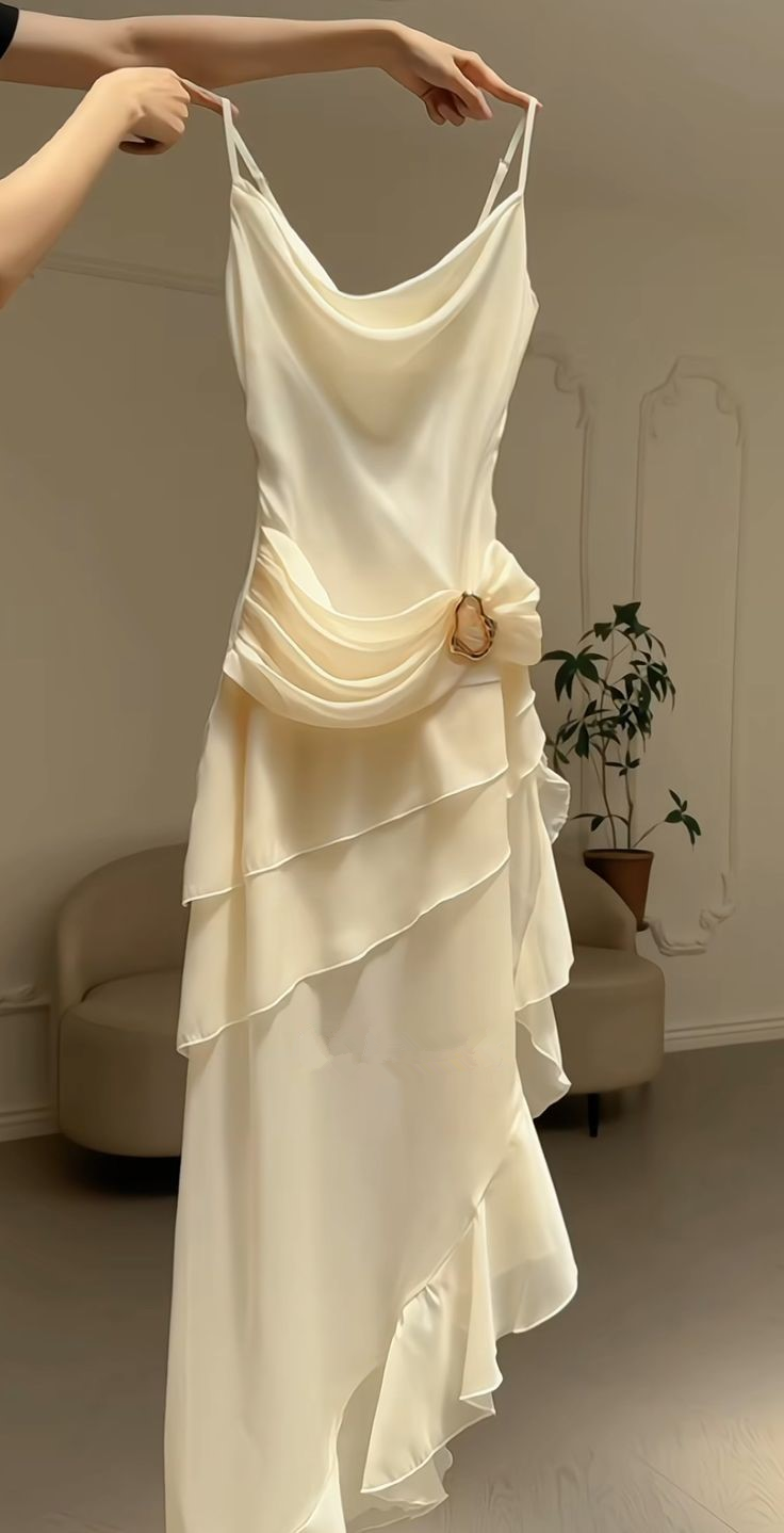 Elegant White Chiffon Mermaid Evening Dress Long Layered Prom Dress Y7716 - VelvetHem
