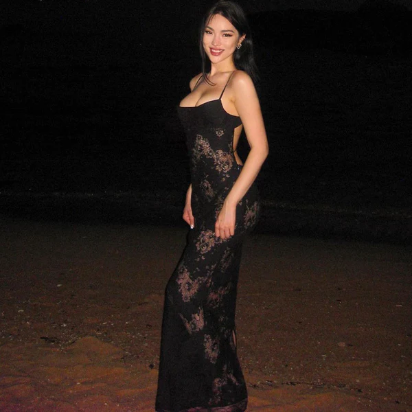 Sexy Black Lace Long Prom Dress Spaghetti Straps Party Evening Dress Y8001 - VelvetHem