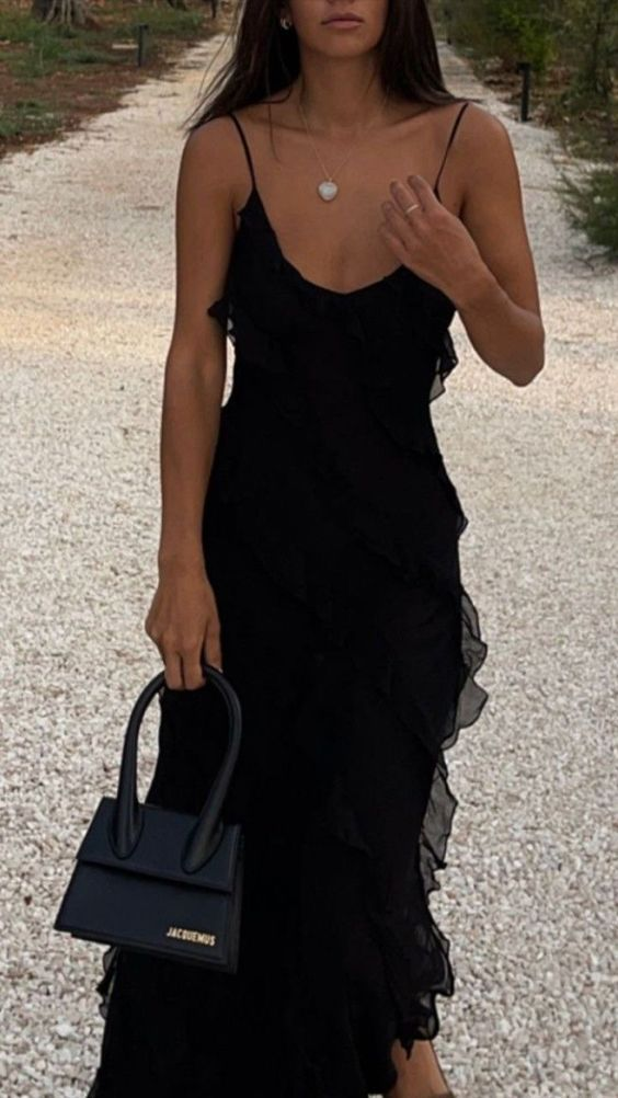 Black Sexy Mermaid Ruffles Evening Dress Spaghetti Straps Prom Dress Party Dress - VelvetHem