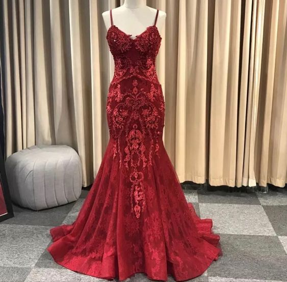 Red Long Mermaid Sweetheart Lace Prom Dress - VelvetHem