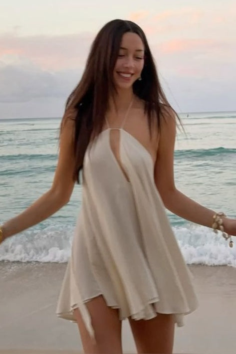 Hot A Line Halter Neck White Short Homecoming Dress with Ruffles