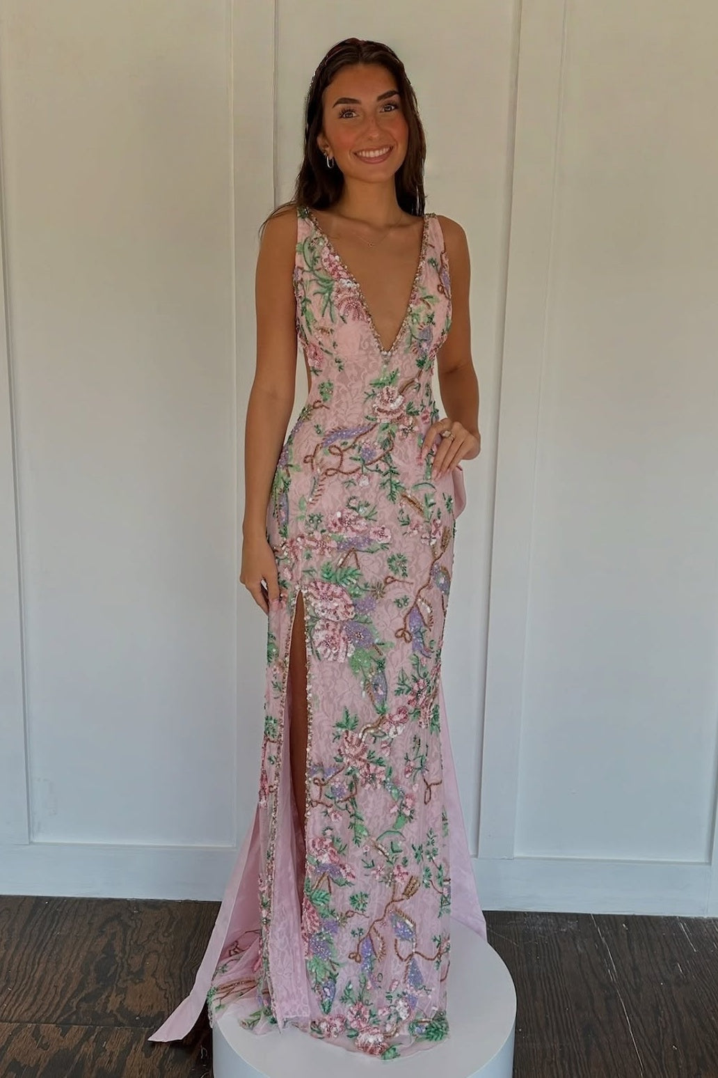 Hot Mermaid Deep V Neck Pink Long Prom Dress with Embroidery Bowknot