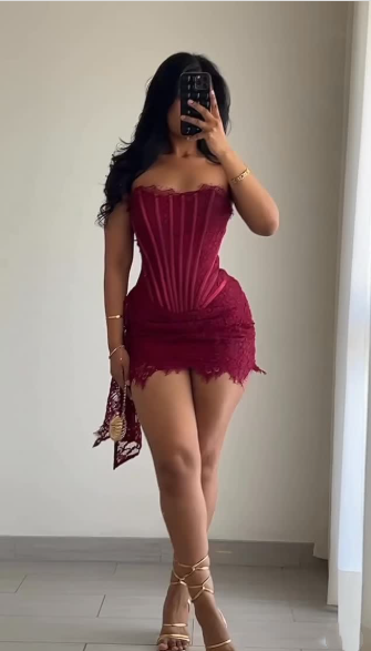 Sexy Burgundy Strapless Lace Sheath Short Cocktail Dress Homecoming Dress - View 4 | VelvetHem