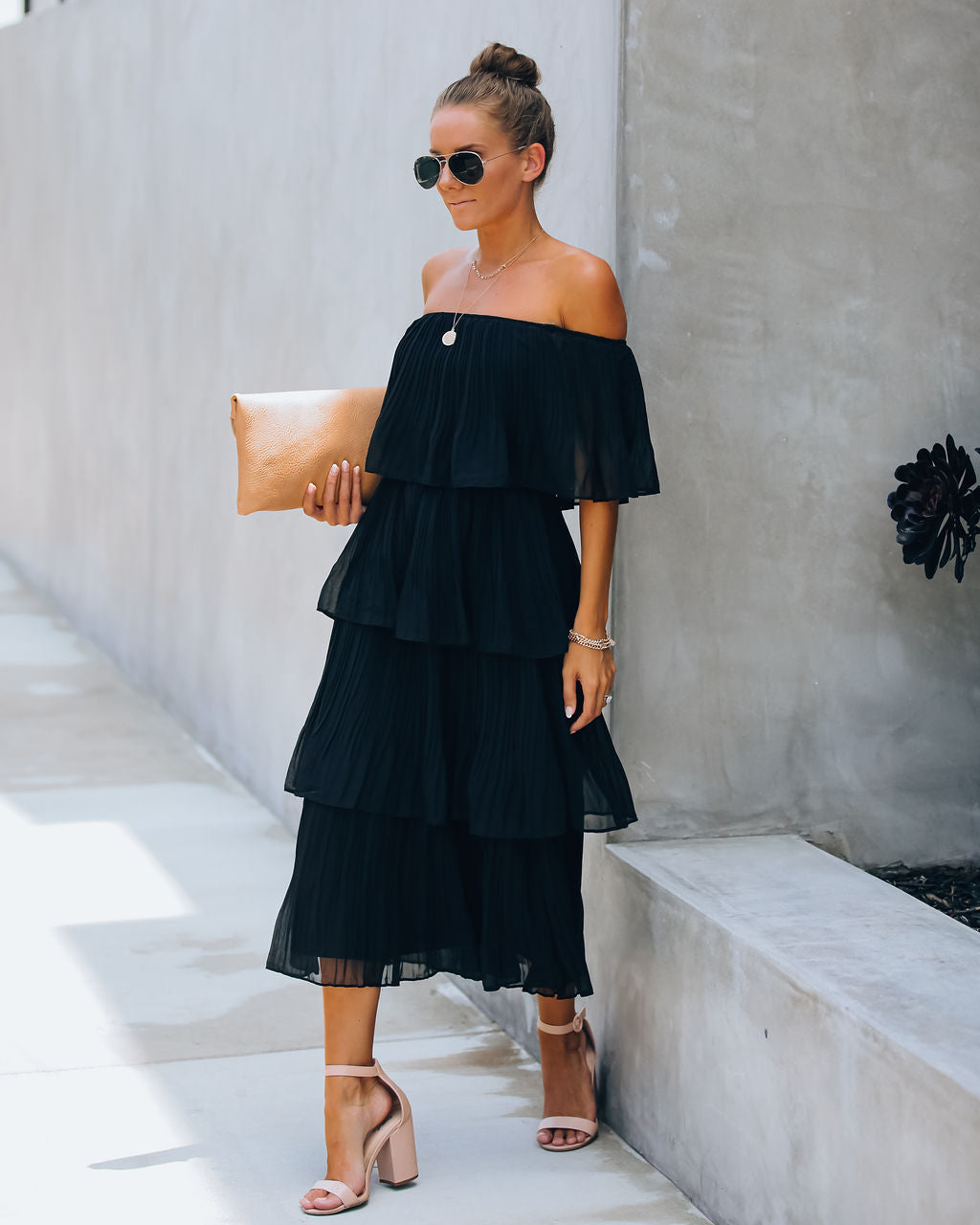 Bonifacio Tiered Pleated Midi Dress Black