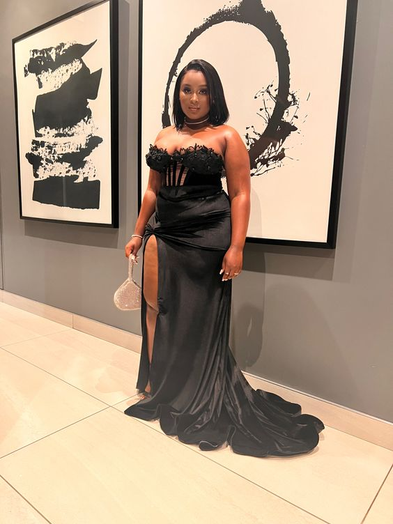 Sexy Black Sheath Evening Dress With Split Plus Size - VelvetHem