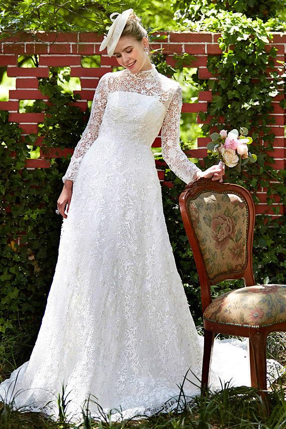 Illusion A-Line Beach Wedding Dress Floral Lace Long Sleeve Bridal Gowns Court Train