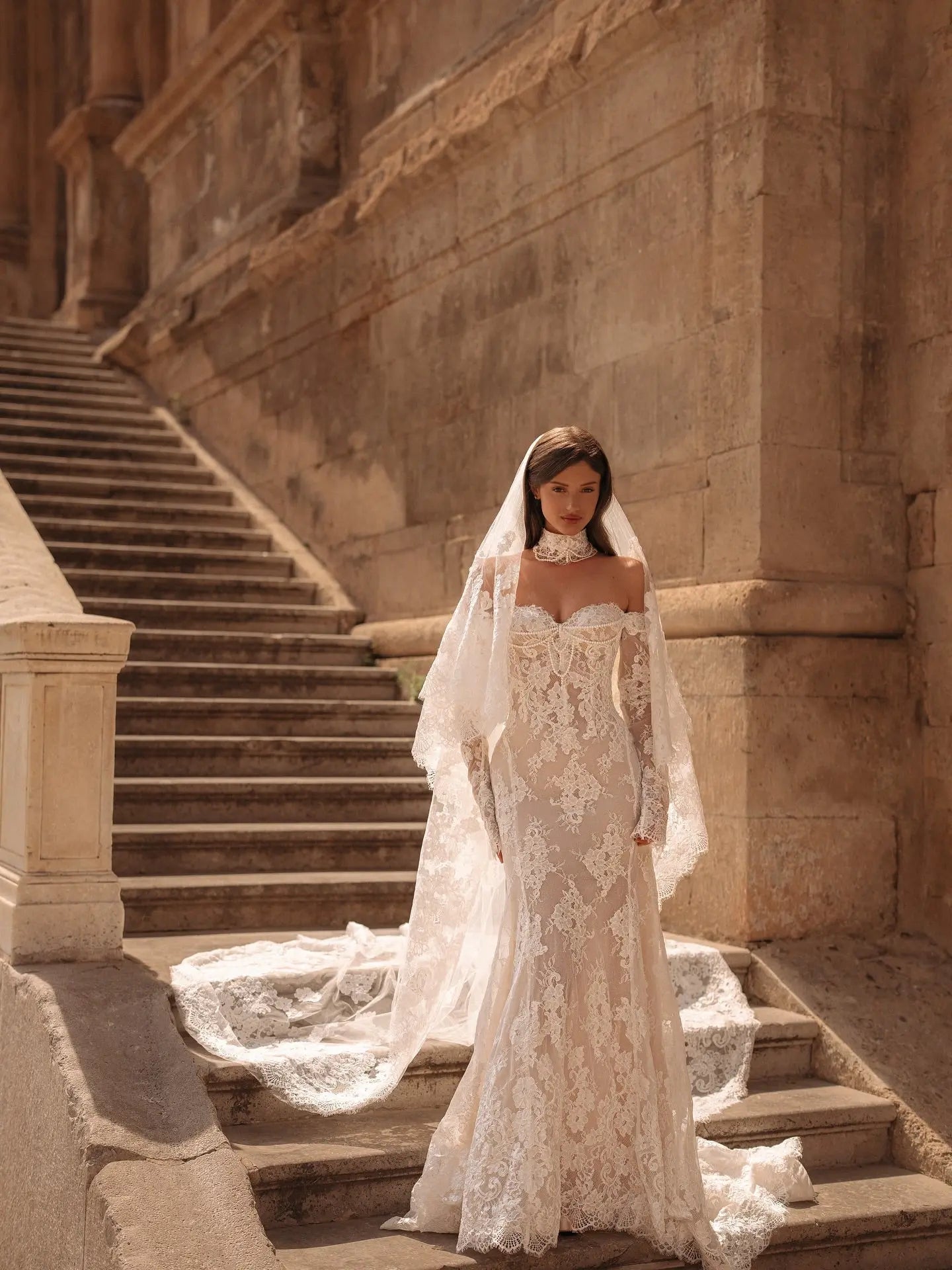 Elegant Ivory Sweetheart Neckline Sheer Lace Mermaid Wedding Dress with Veil ZP133