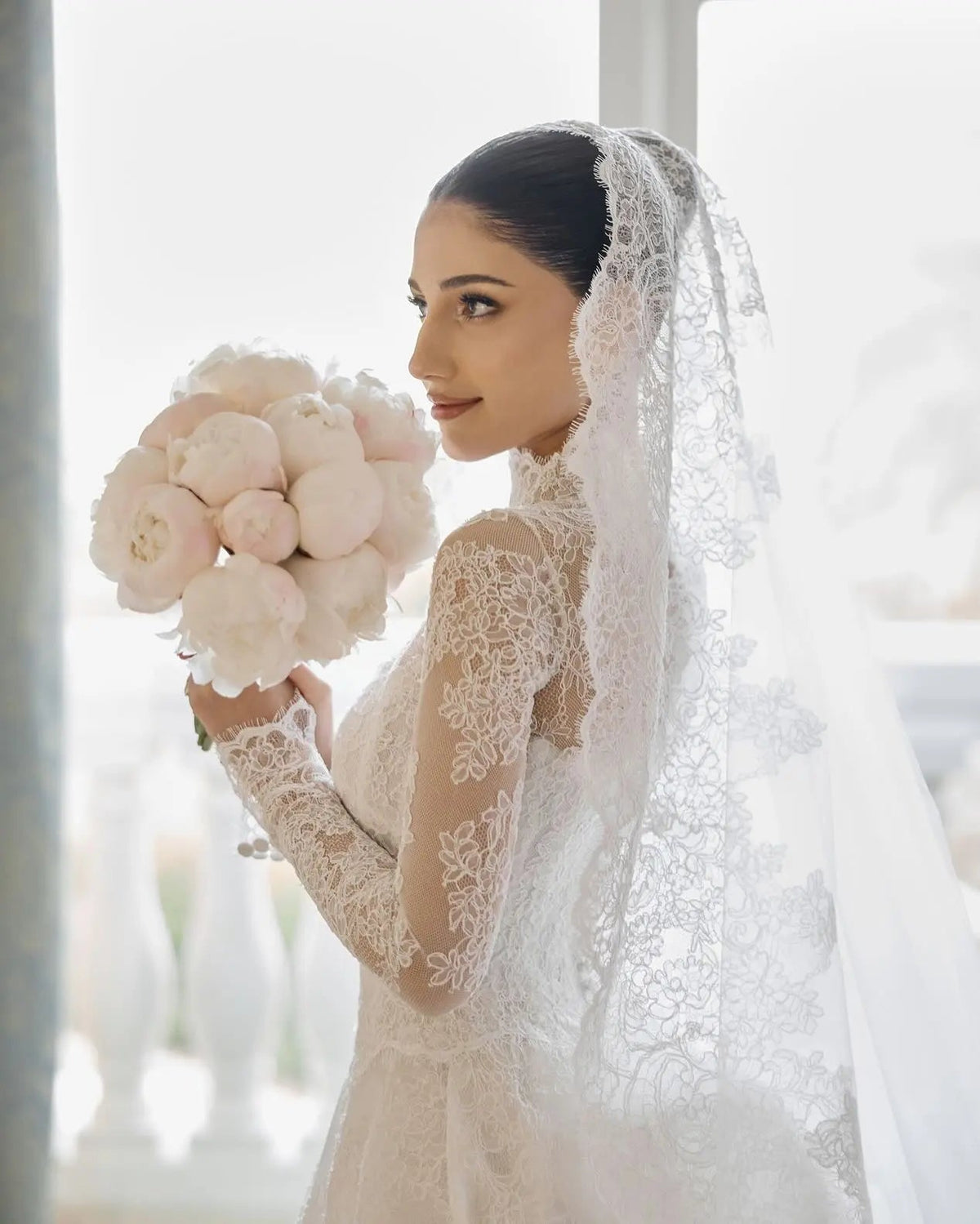Luxury High Neck Lace Wedding Dress ZP182