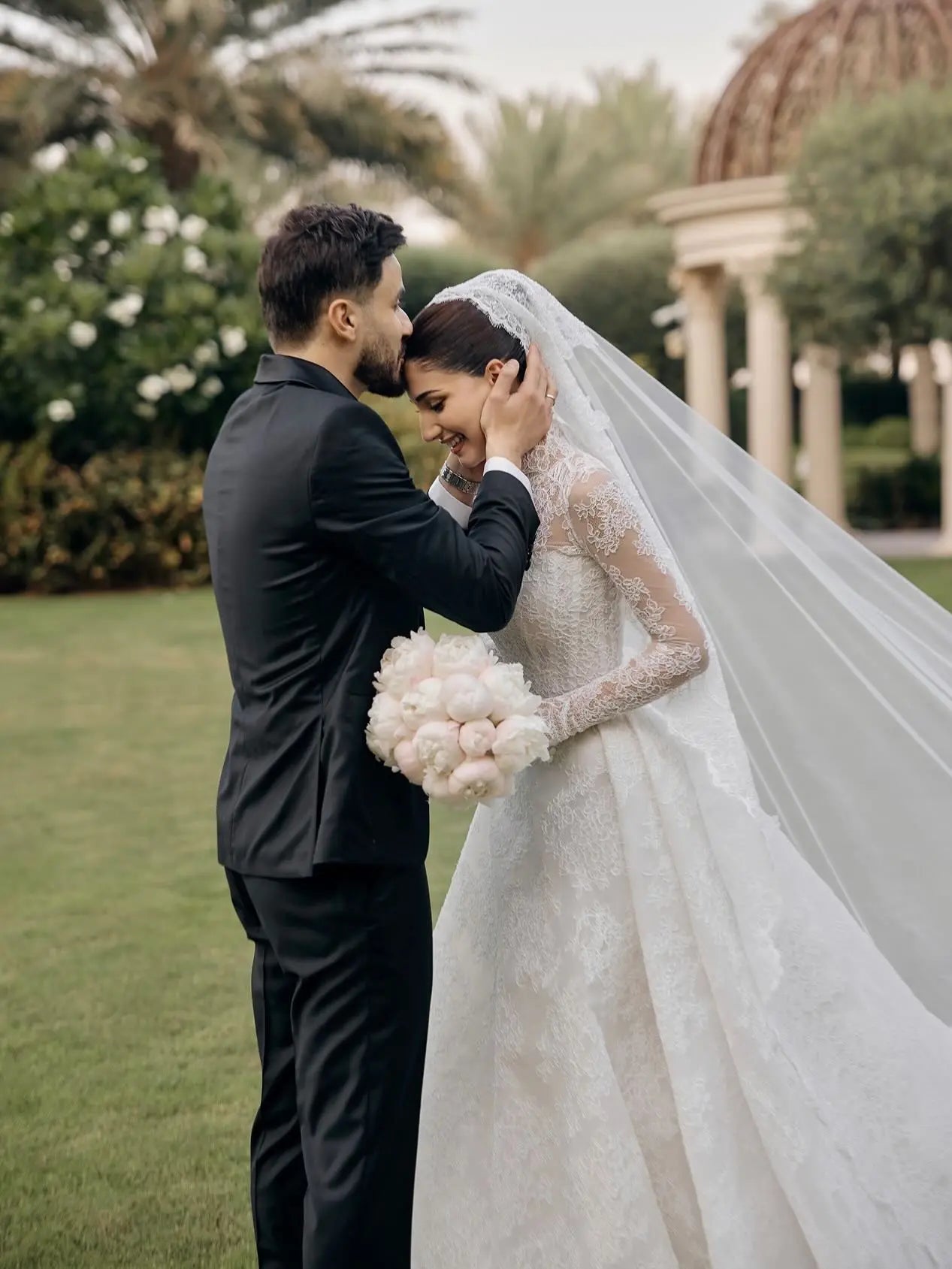 Luxury High Neck Lace Wedding Dress ZP182