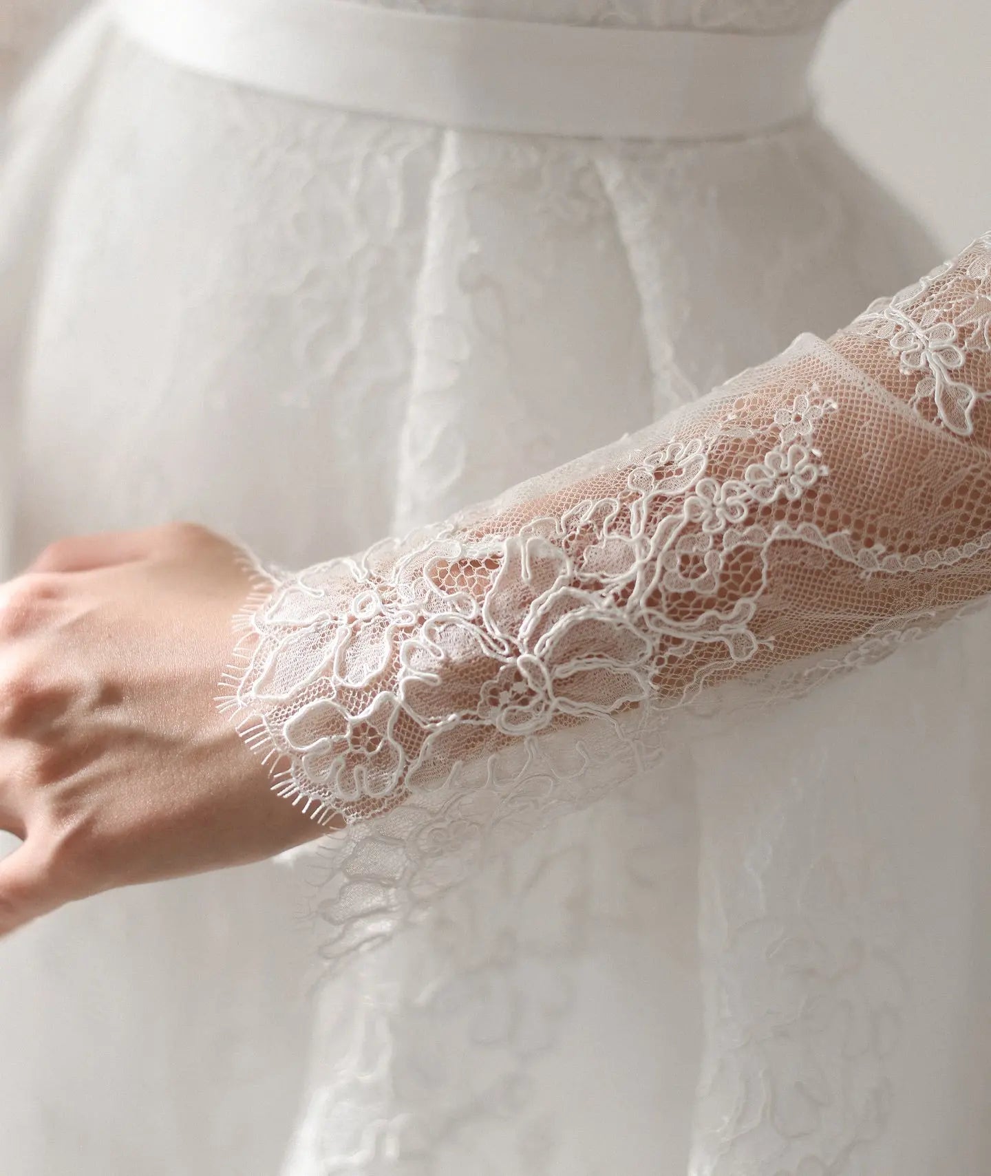 Luxury High Neck Lace Wedding Dress with Overskirt ZP174