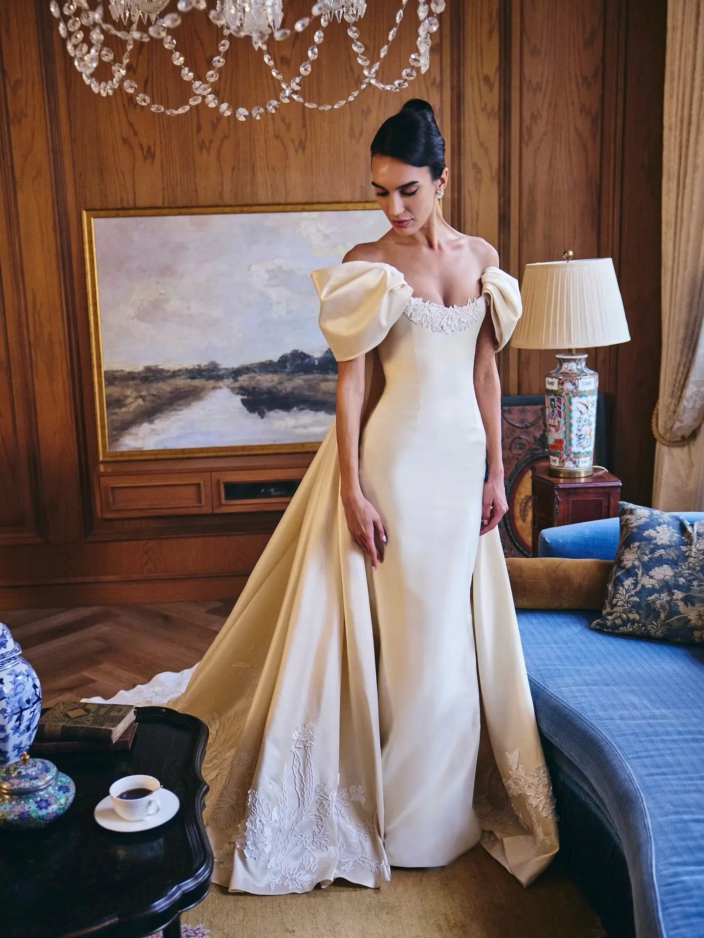 Luxury Ivory Off-the-Shoulder Satin Wedding Dress with Puff Sleeves ZP074