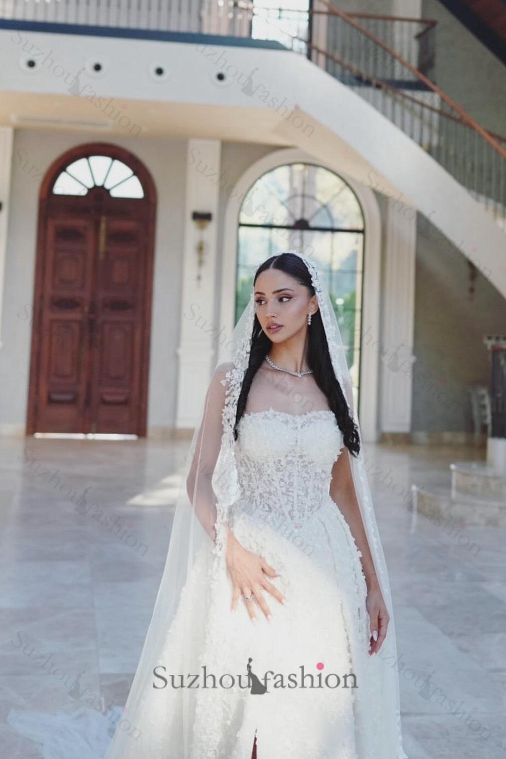 Ivory A Line Strapless Sleeveless Front Spilt Long Tulle Bridal Gown With Appliques