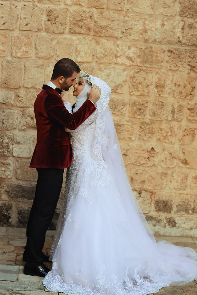 Ivory Long Sleeve Wedding Dress Arabic Lace Appliqued Bridal Gown with Detachable Train