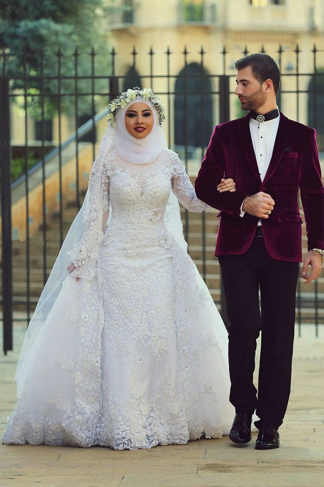 Ivory Long Sleeve Wedding Dress Arabic Lace Appliqued Bridal Gown with Detachable Train