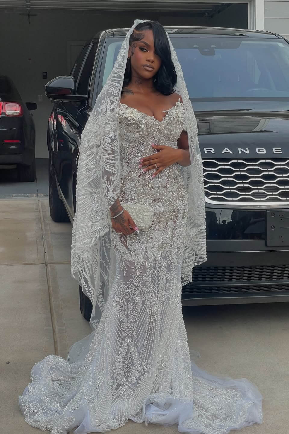 Off the Shoulder Prom Dress Ivory Mermaid Formal Dress with Beadings and Rhinestones