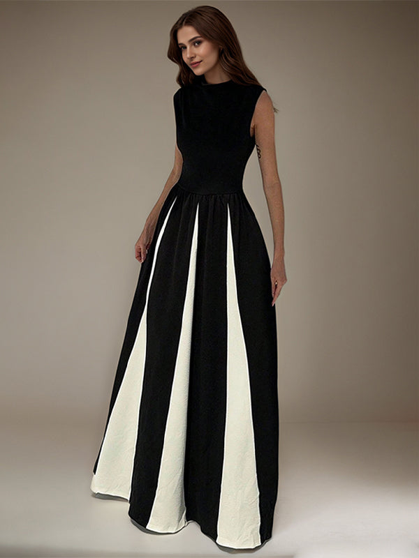 Black A-Line Scoop Sleeveless Pleated Long Formal Dress - VelvetHem