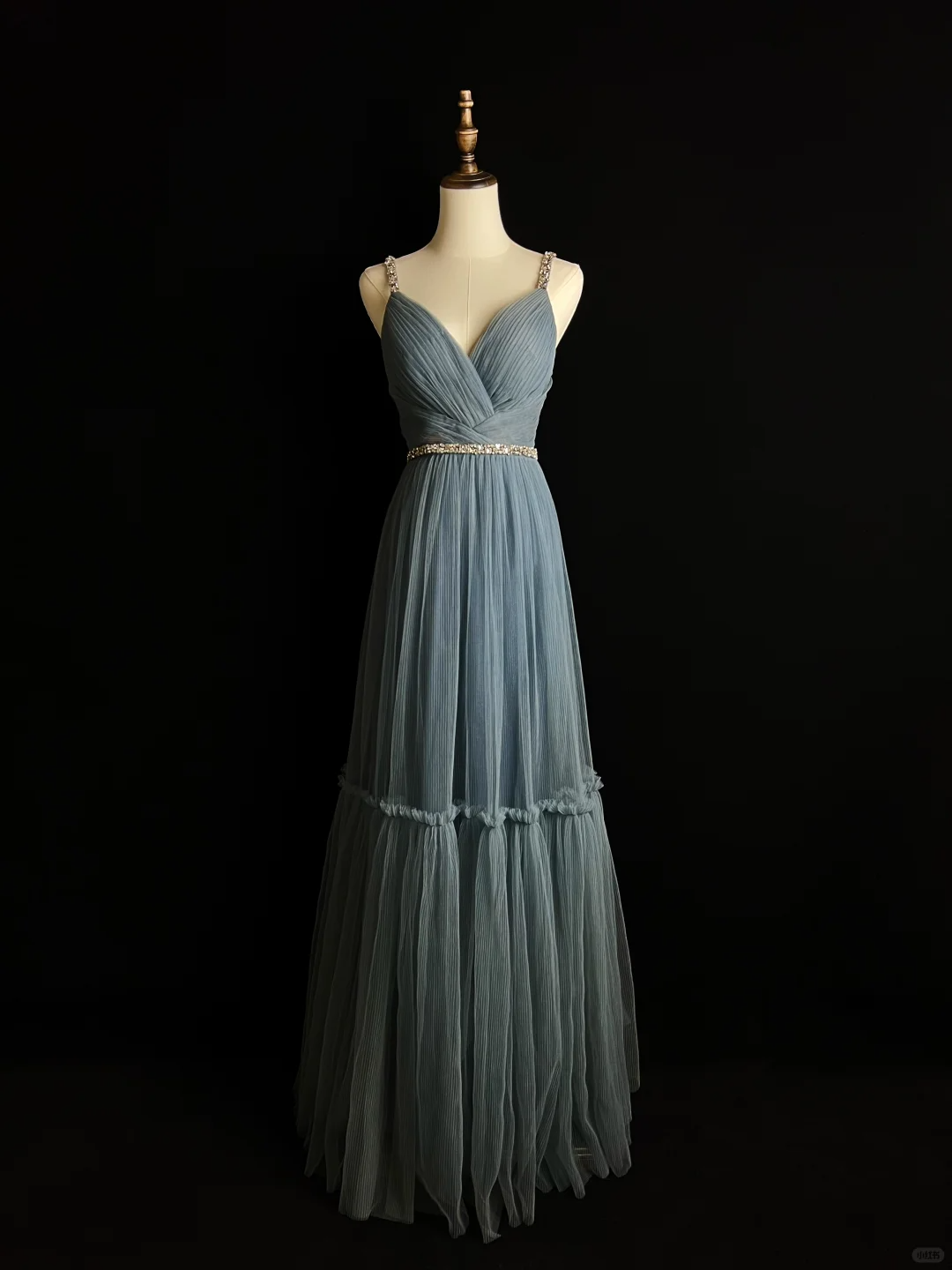 Simple Blue Tulle Beaded A Line Evening Dress Spaghetti Straps V Neck Prom Dress Y8649 - VelvetHem