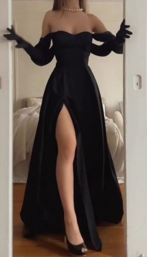 Trendy Black A-line Long Evening Dress with Split Y4064 - VelvetHem