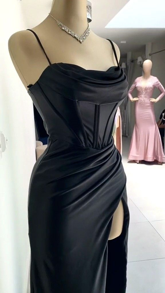 Sweetheart Neck Black Long Prom Dress,Formal Evening Dress - VelvetHem