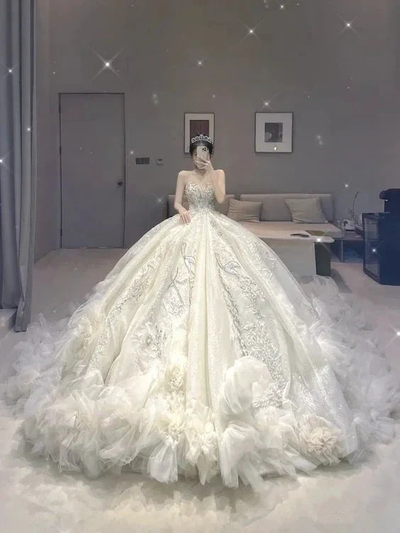 Luxurious White Puffy Wedding Dress With Trail,Stunning White Bridal Dress Y6770 by simplepromdress