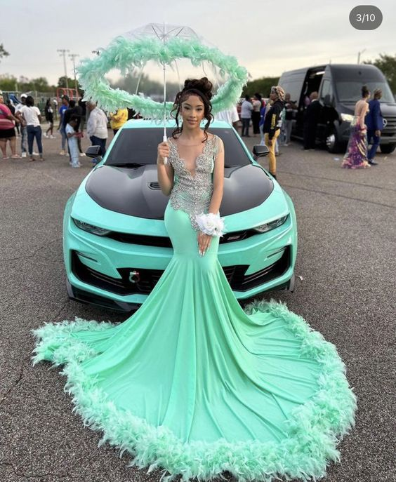Charming Mermaid Beaded Long Green Prom Dresses - VelvetHem