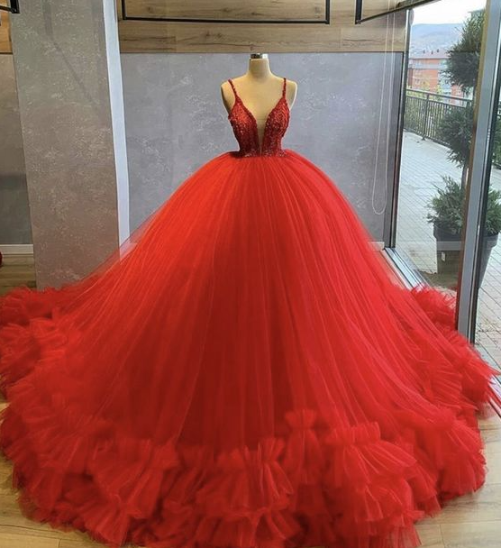 Amazing Spaghetti Straps Beading Bodice Tulle Ball Dress - VelvetHem